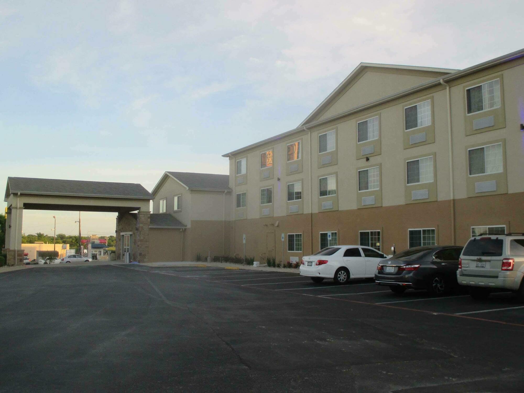 Best Western Harker Heights מראה חיצוני תמונה